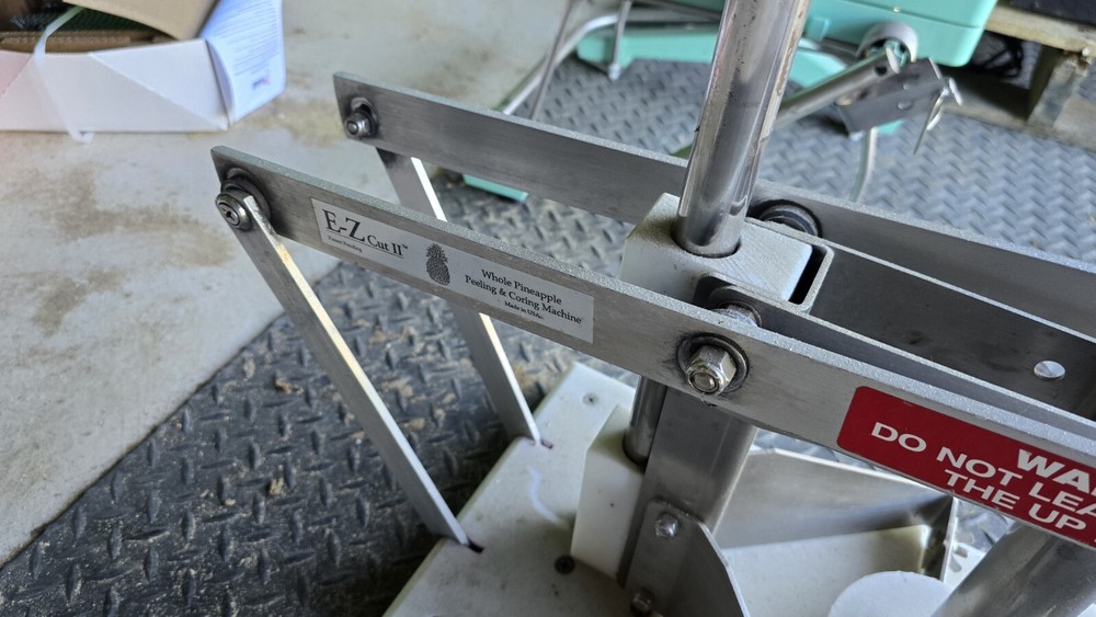 Healing E-Z Cut II Pineapple Corer