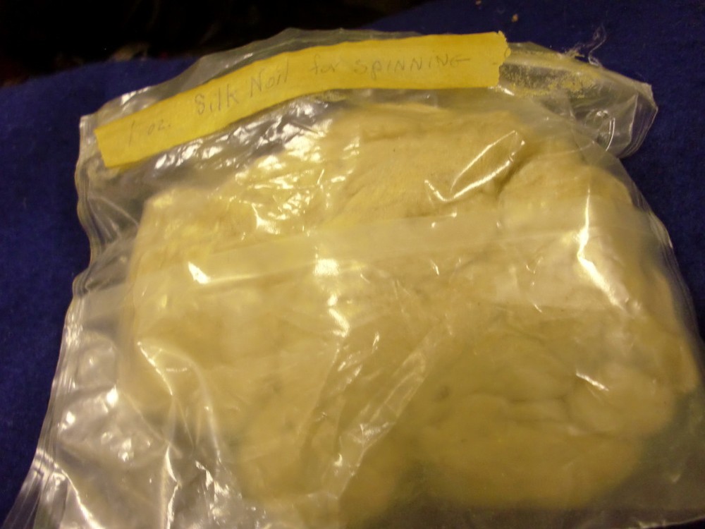 CARDED B MORI NOIL SILK .1 OZ IVORY