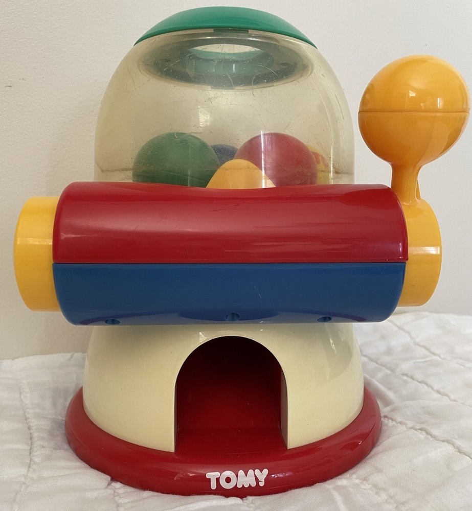 Vintage 1995 Pop N Pull Ball Dispensing Toy