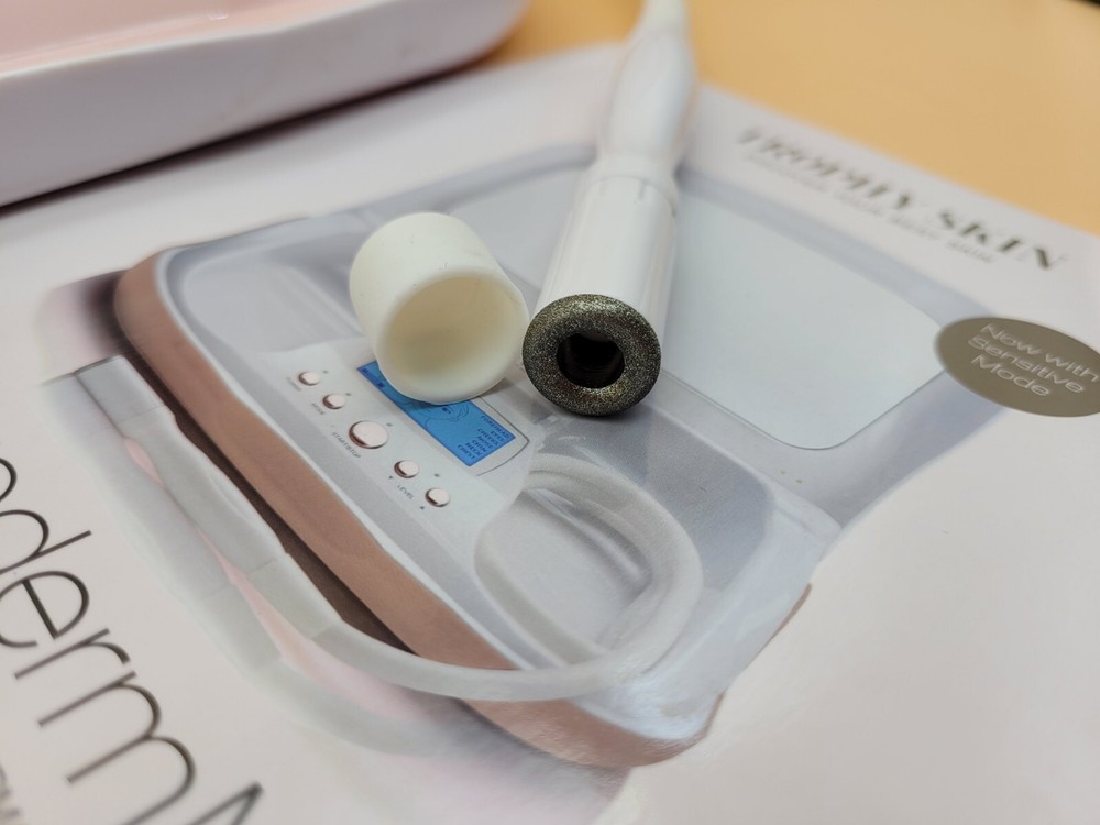 Trophy Skin MicrodermMD Trophy Skin Microdermabrasion Machine - Blush - Open Box