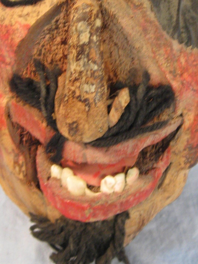 Scary Head Like Halloween Horror Statue Decoration