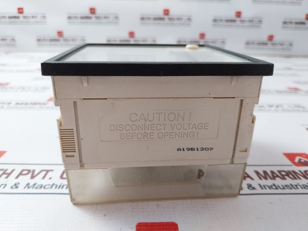 Gossen 0-600V Voltmeter 450/220V