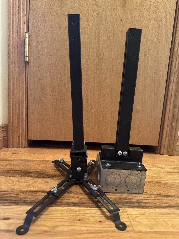 Adjustable Projector Mount Wall or Ceiling Bracket