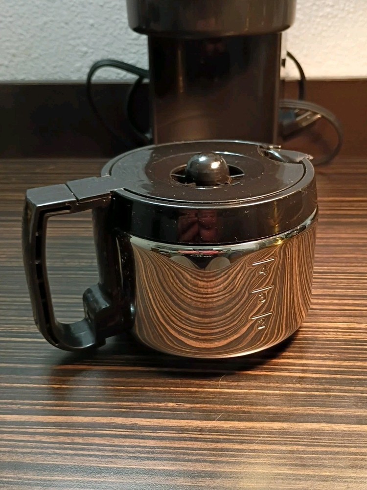 WARING PRO PROFESSIONAL QUALITY 4 CUP COFFEEMAKER WTCM16PC