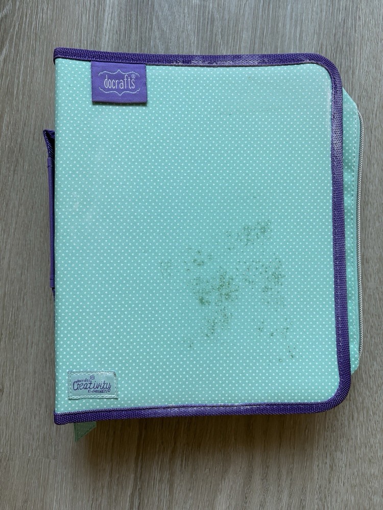 Docrafts Binder With Inserts