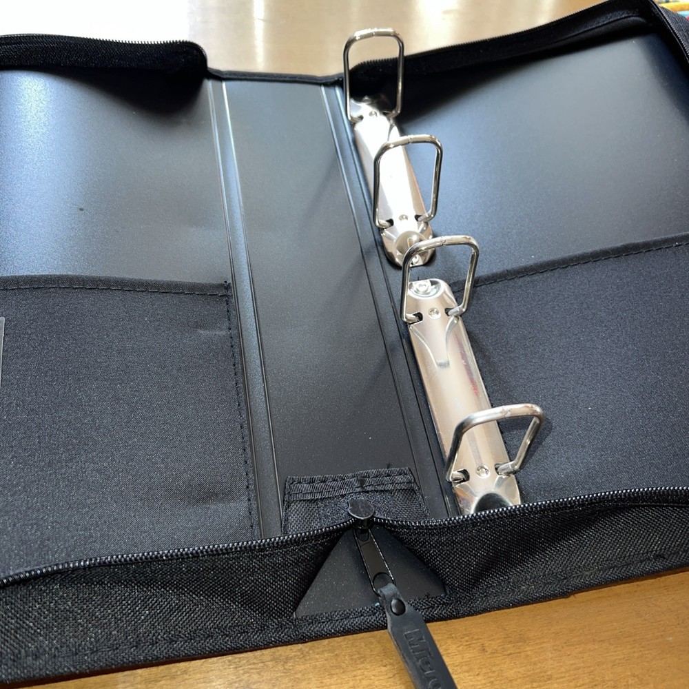 Microsoft Action Pack-Asst. Software - CD Holder/Binder