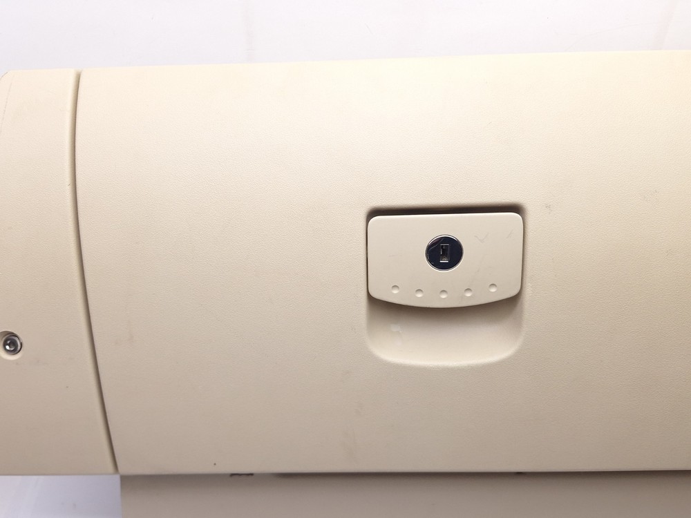 VOLKSWAGEN BEETLE GLOVE BOX 1998-2008 TAN OEM *Note