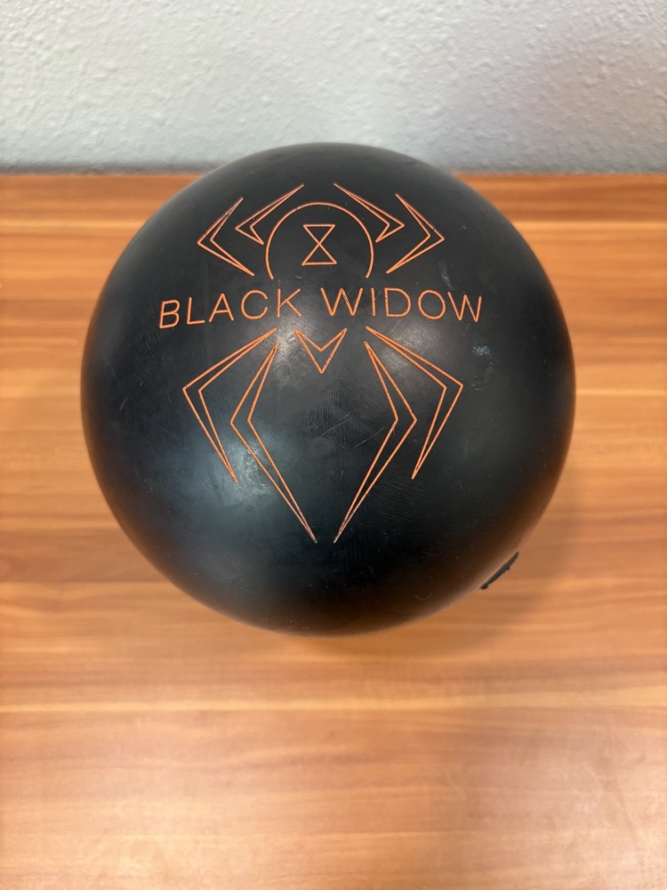 Hammer BLACK WIDOW URETHANE bowling ball