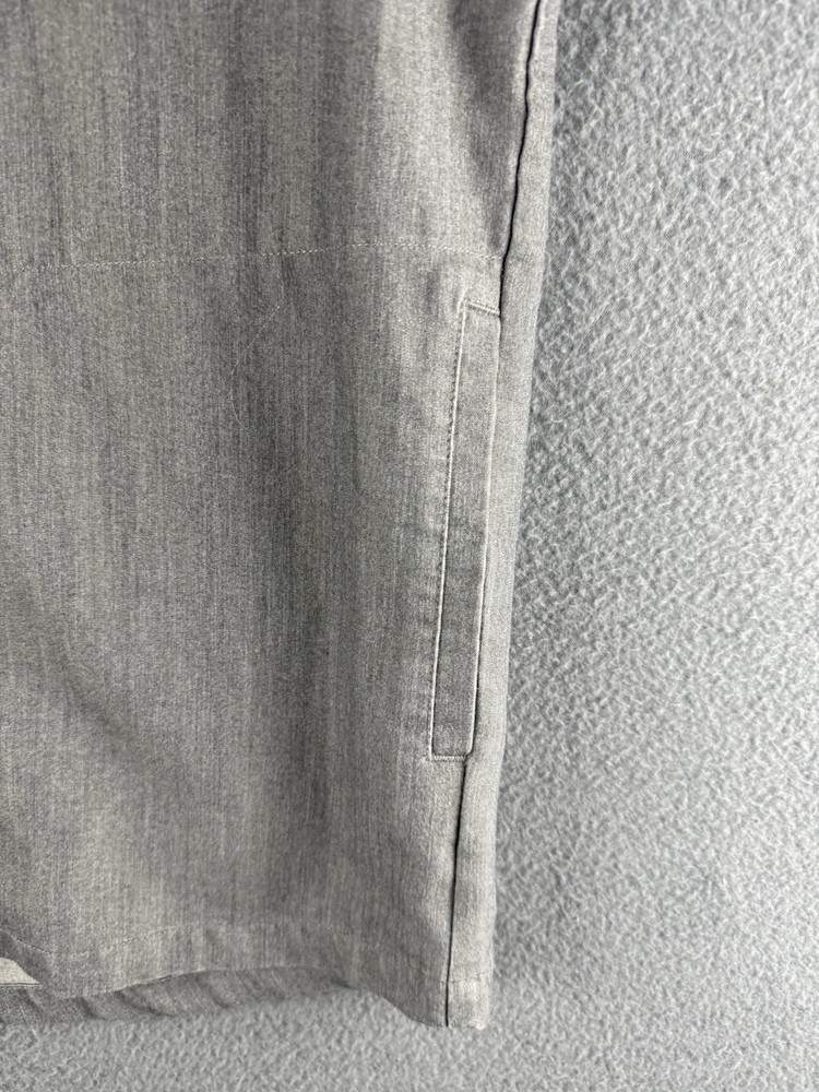 FIGS Technical Collection Scrub Top Gray Solid Unisex Size M Medical
