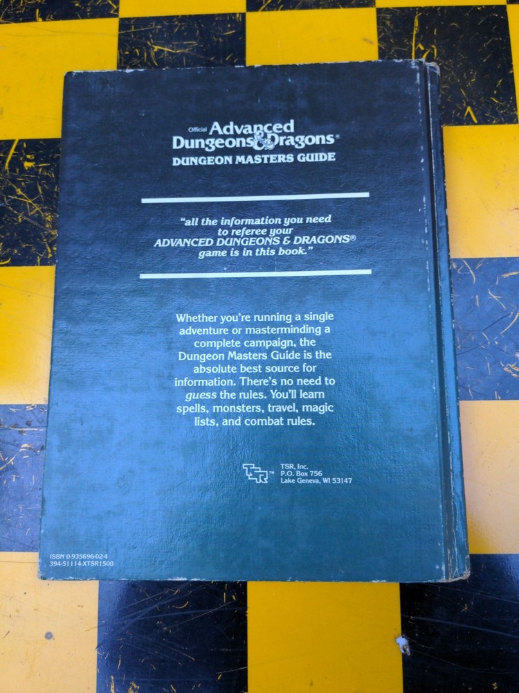 Advanced Dungeons and Dragons (Dungeon Masters Guide 1979)