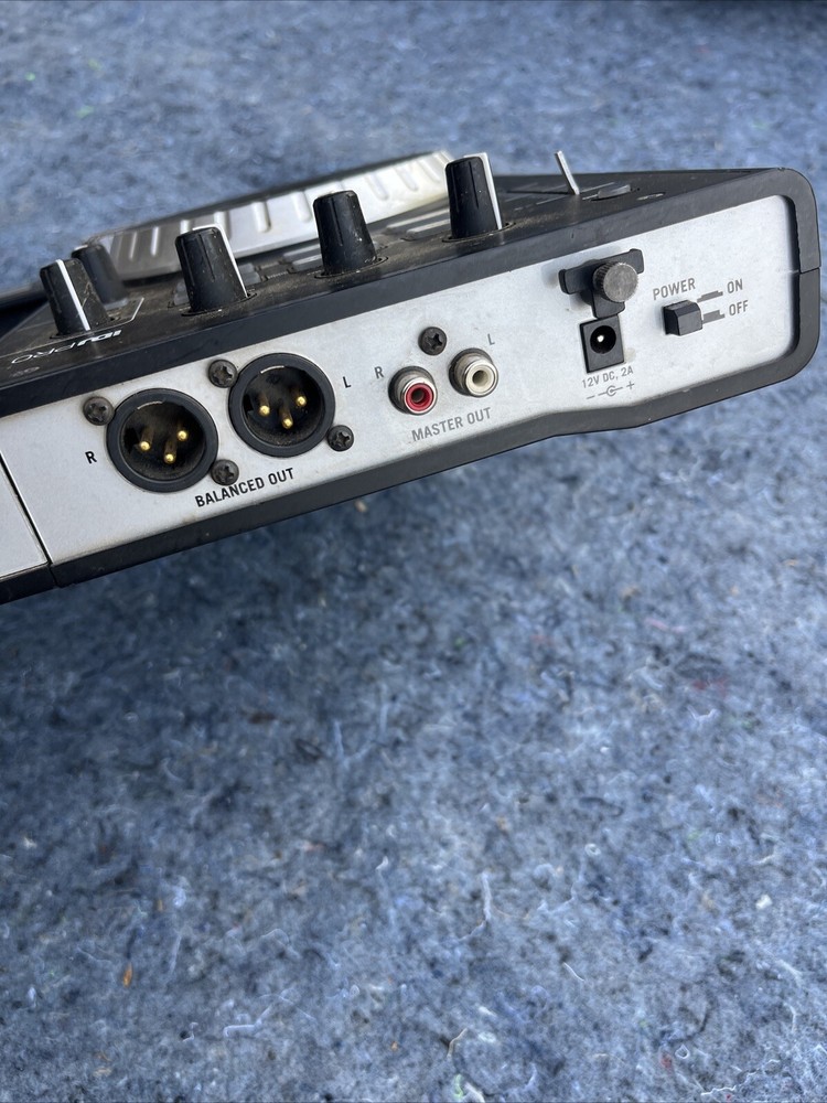 Numark IDJ PRO controller W/Case (Missing Power Cord) Parts only ,UNTESTED