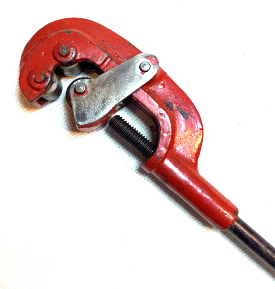 Saunders pipe cutter made by REED
