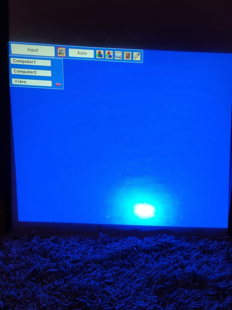 Sanyo PLC-XU73 Pro xtraX Multiverse Projector