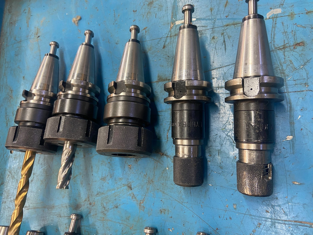 LYNDEX BT35 COLLET CHUCK HOLDERS 13 PCS