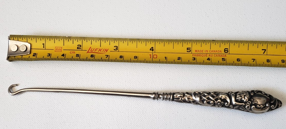 Vintage Sterling Silver Button Hook HALLMARKED Embossed Cherub Handle