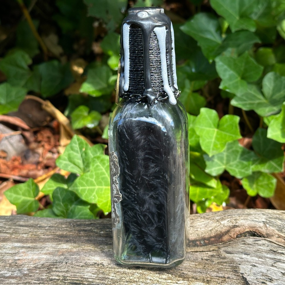 Raven Feathers Decorative Potion Bottle Bookshelf Halloween Decor
