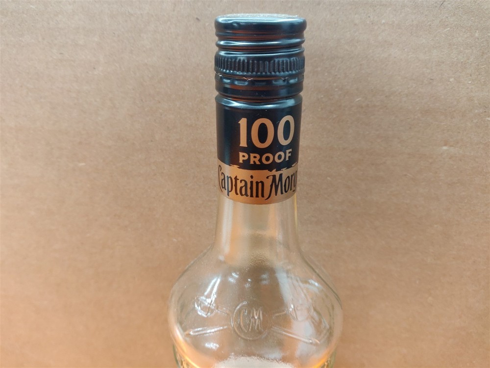 ⭐️⭐️⭐️⭐️⭐️ EMPTY 750mL Captain Morgan Original Spiced Rum Bottle for Craft/Décor
