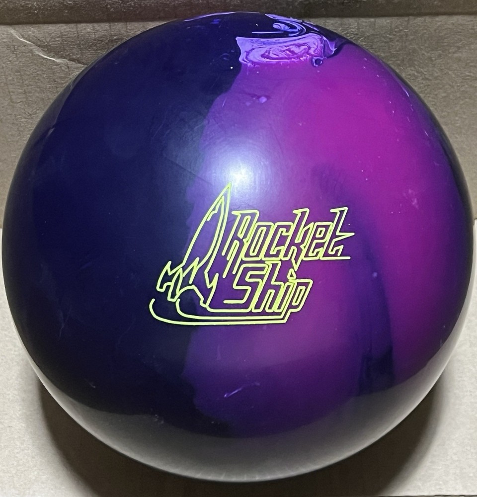 Storm Rocket Ship 15 lb Bowling ball New without Original Box