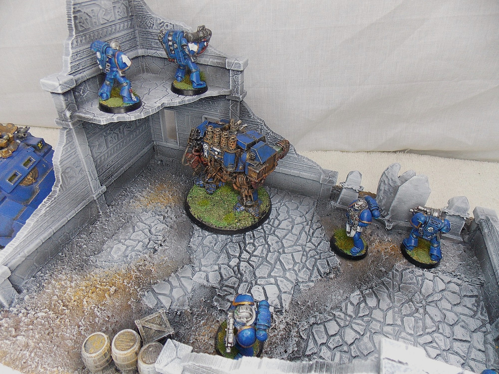 WARGAMING TERRAIN PAINTED BUILDING