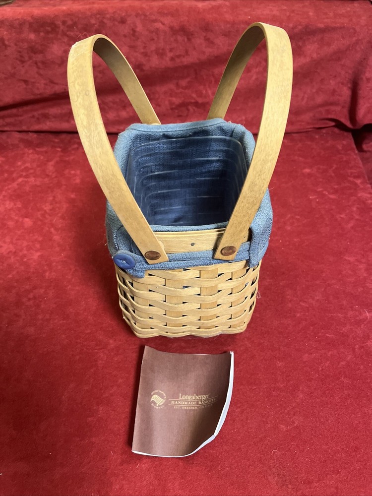 Longaberger 2003 Carrier 7 Inch Deep  & Liner