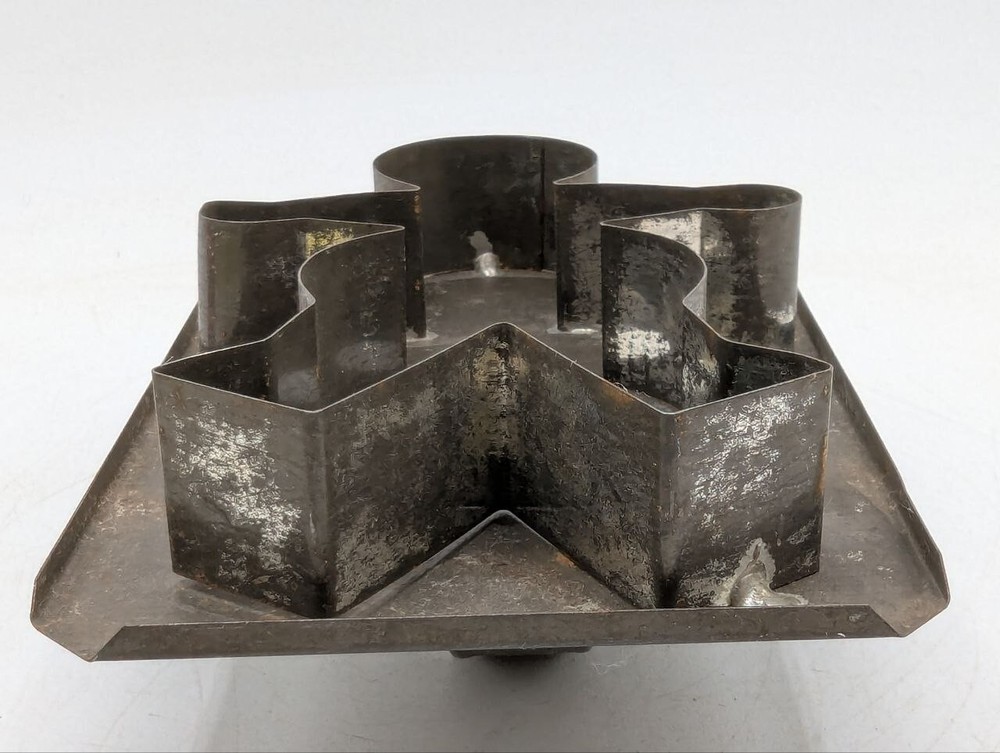 Antique Handmade Tin Cookie Cutter Flat Gingerbread Handle Round Witch AN9