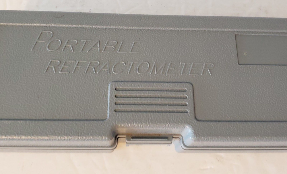 ATC Portable Refractometer With Case (READ DESCRIPTION)