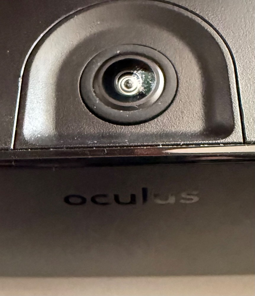 Lenovo Oculus Rift S VR Headset With Controllers & Cables Great