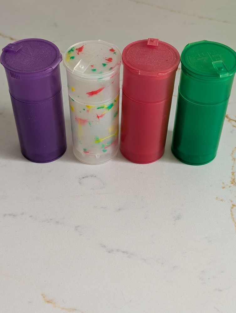 4 X EZ Splitz Container With Built In Grinder