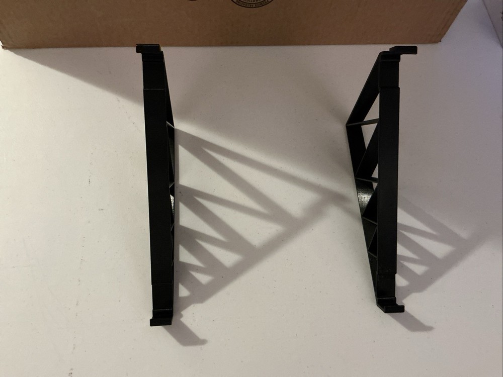 STAND for NATIVE INSTRUMENTS MASCHINE+ Plus - 30° Black