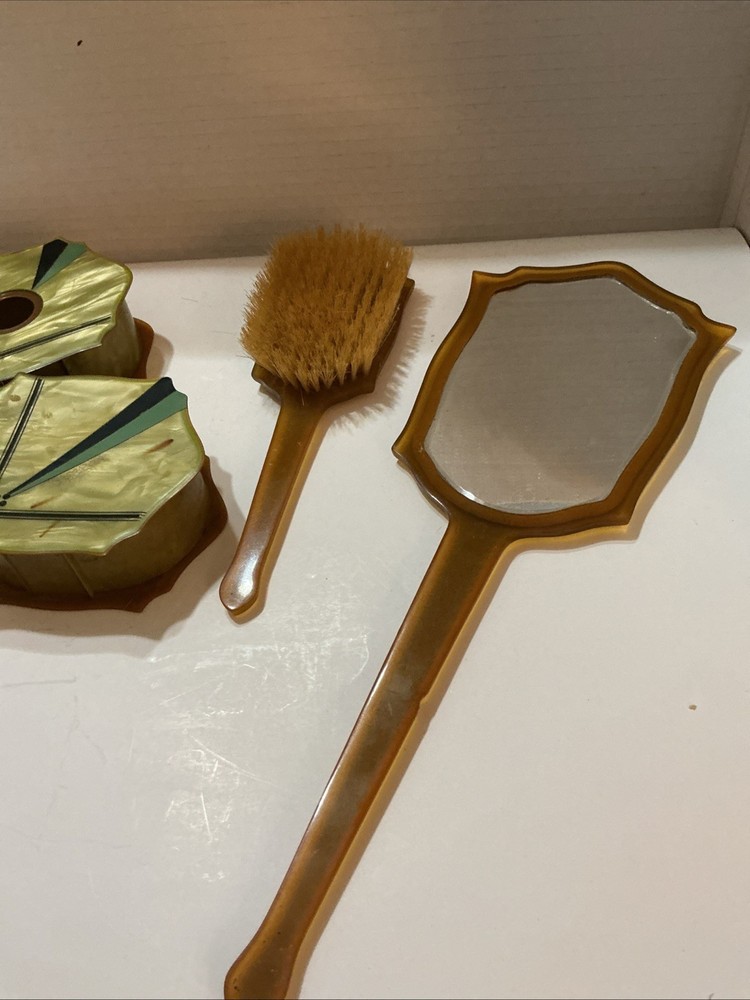 Vintage Pricilla Arch Amerith Vanity 4 Pc. Set