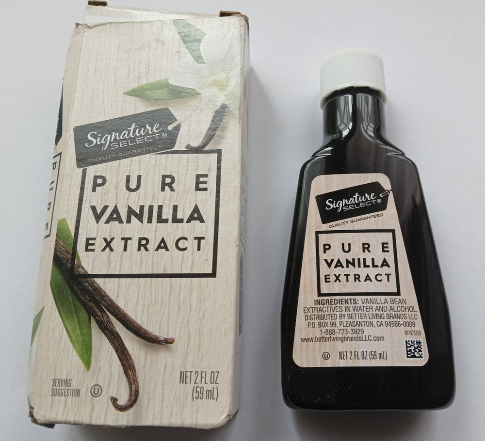 Signature Pure Vanilla Extract 2 oz Bottle