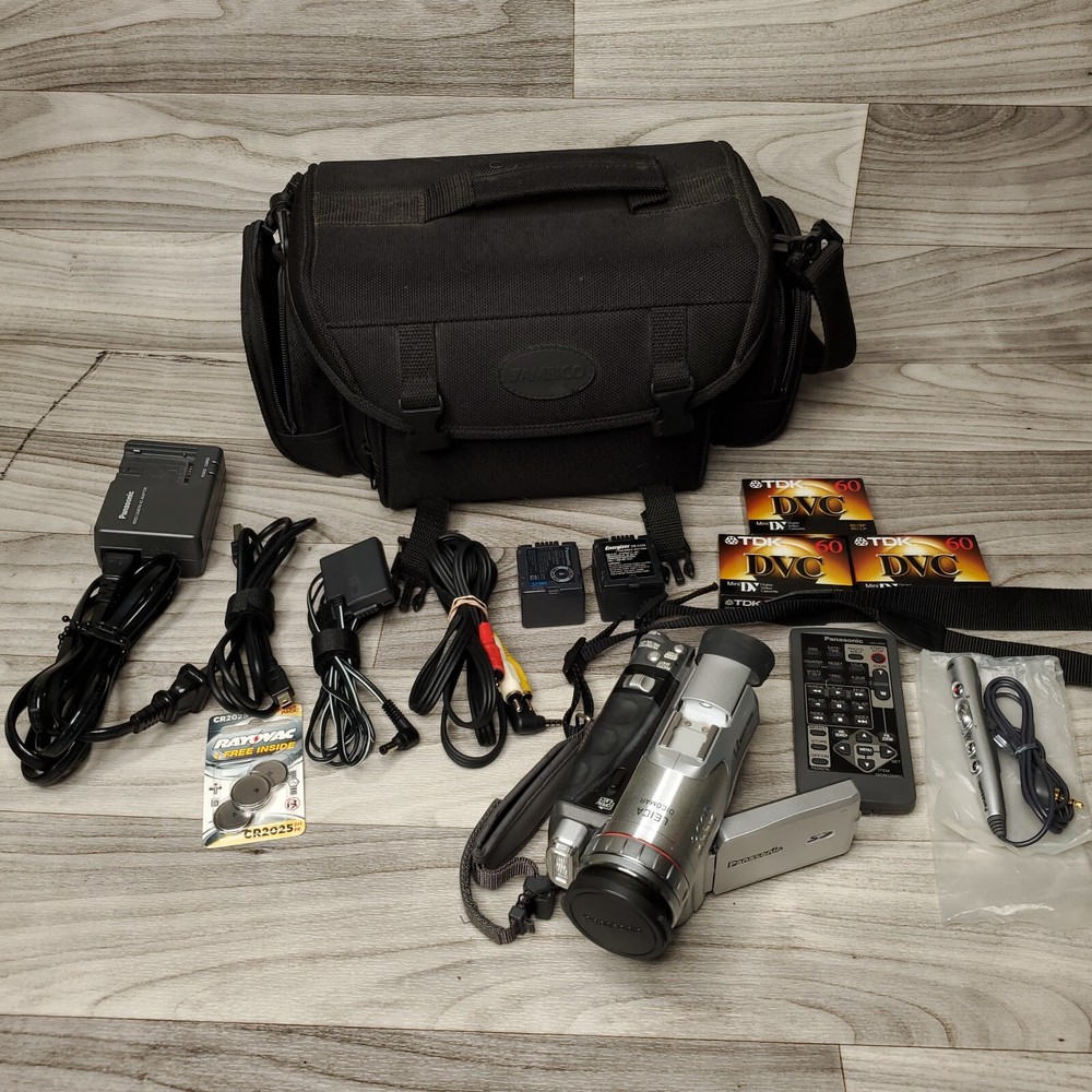 Panasonic 3CCD PV-GS70D MiniDV/SD Card Digital Video Camcorder Bundle Camera