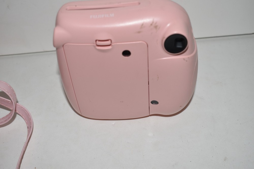 FUJIFILM INSTAX MINI 7+ PLUS INSTANT CAMERA LIGHT PINK (BSW2)