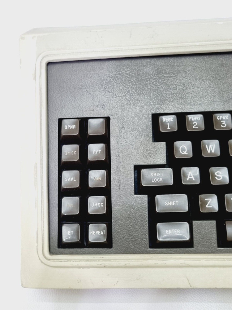 VINTAGE TERMINAL KEYBOARD RAYTHEON DATA SYSTEMS - FOR PARTS UNTESTED