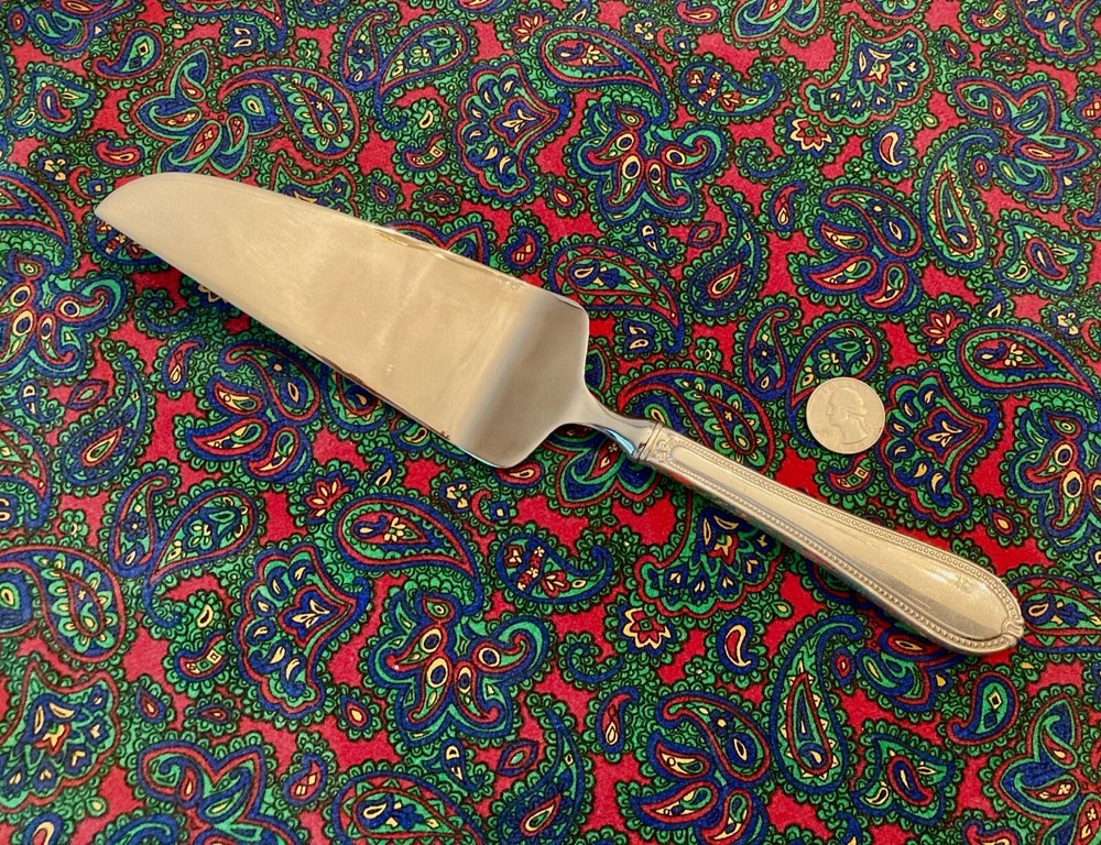 Lovely Tuttle Triumph Sterling Pie Or Cake Server, Sterling Handle