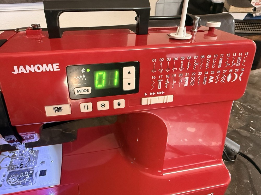 Janome Travel Mate 30 Computerized Sewing Machine TM30