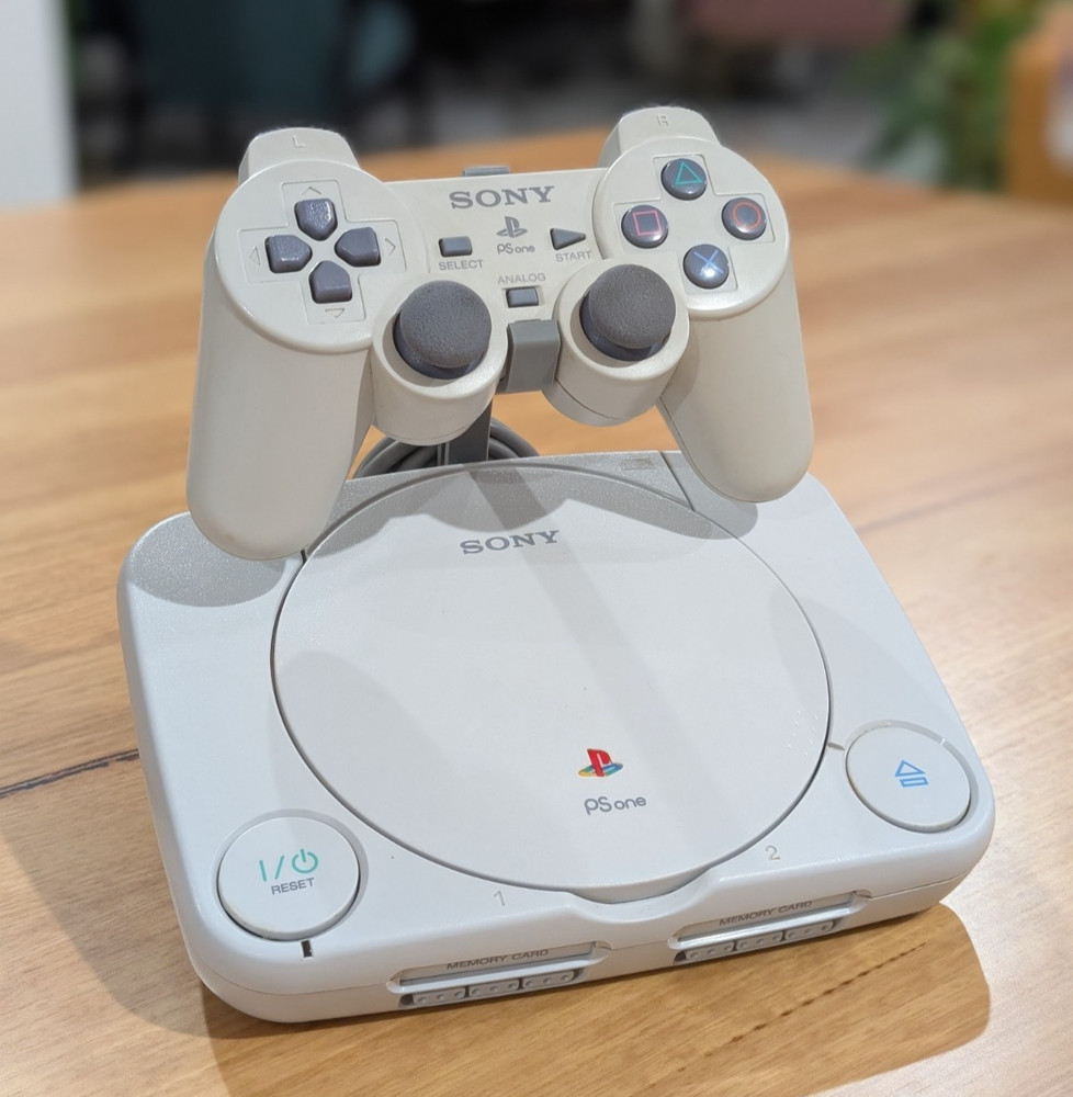 PS1 SLIM  Controller Display Stand –Console Holder | Retro Games - Display 3D Pr