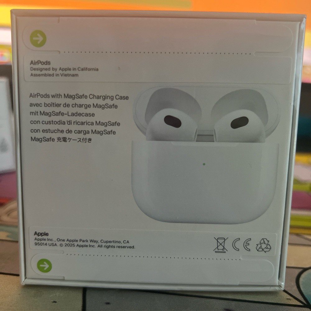 White AirPodspro2ndgeneration)