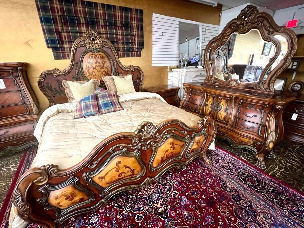 Michael Amini Chateau Beauvais King Size Bedframe