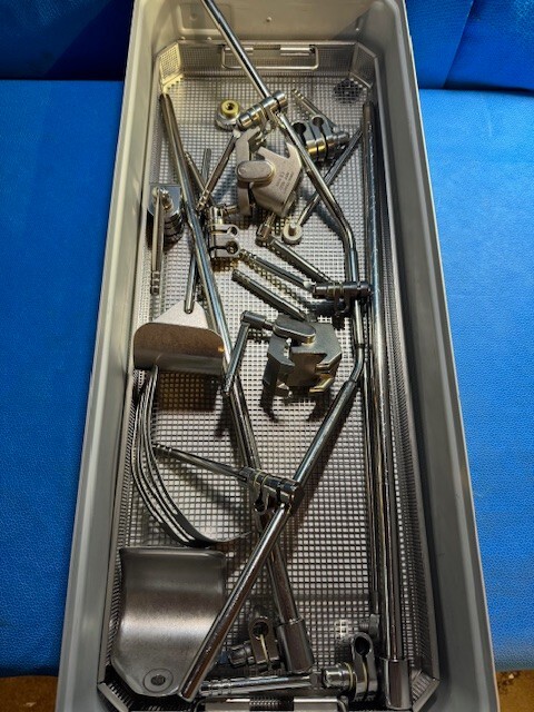 Integra Omni-Tract Retractor