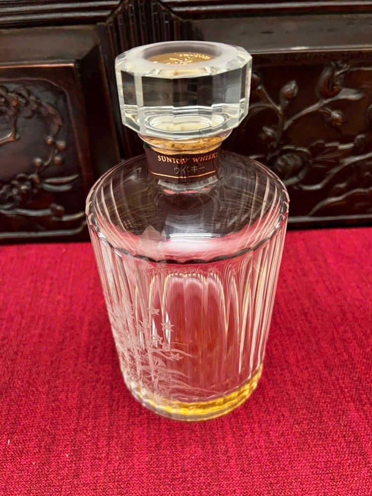 Empty bottle Hibiki 30 limited no Box