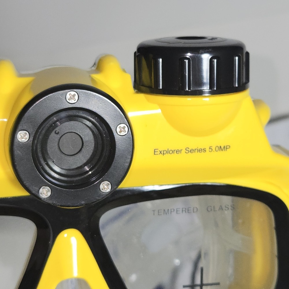 Liquid Image 5 MP Explorer Series Model Underwater Digital Camera Mask .