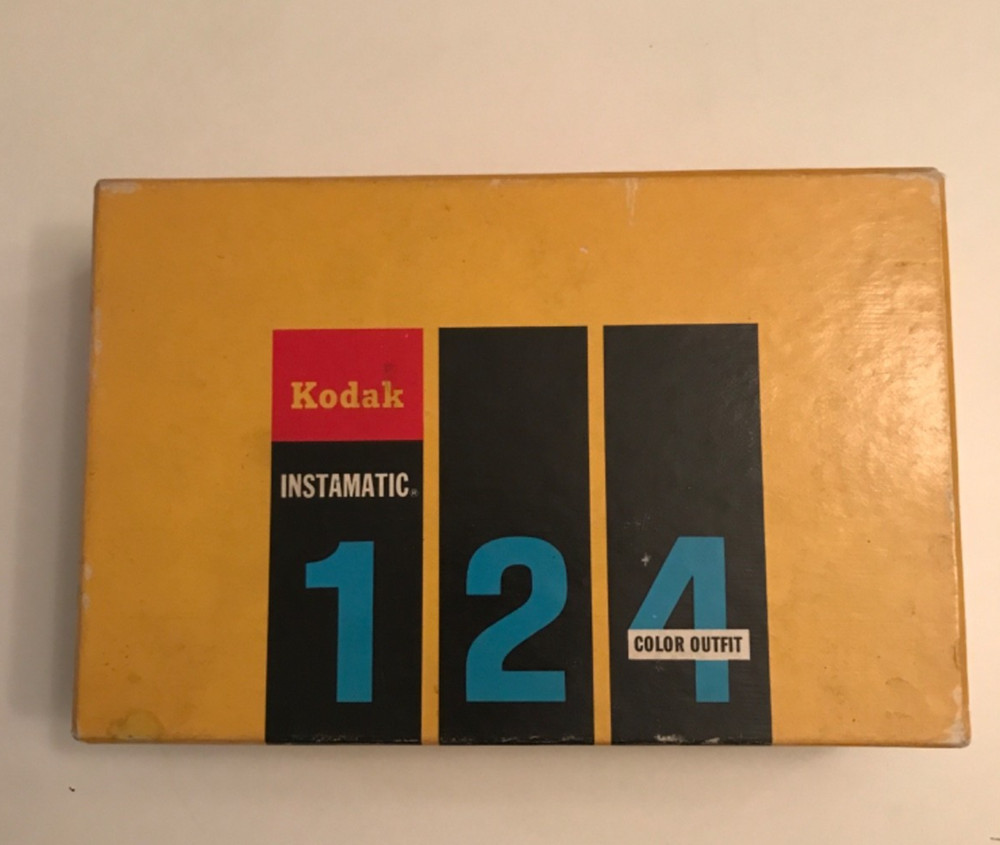 Vintage Kodak Instamatic 124 Camera Original Box UNTESTED