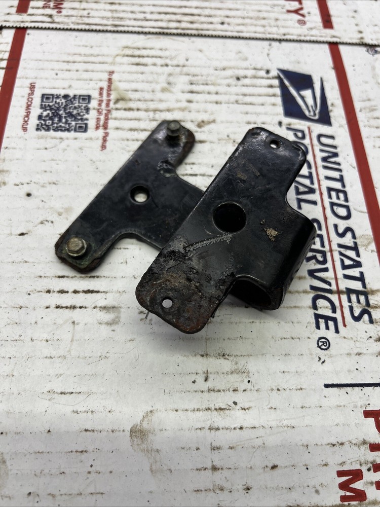 Mercruiser thunderbolt V distributor module mount bracket