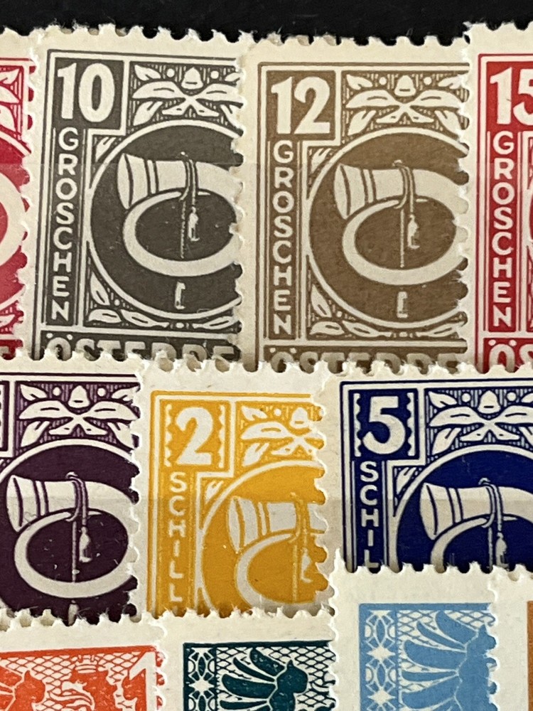 AUSTRIA 1945 - Post Horn, Renner Government - 2 Complete Sets - MNH