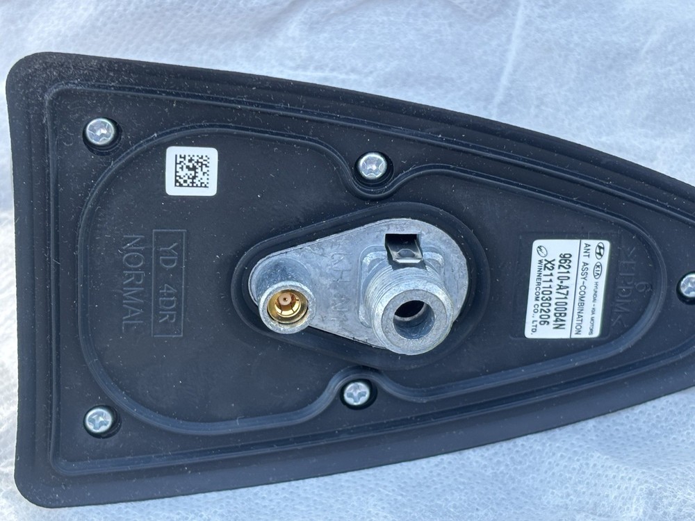 kia forte 2017-2018 Antenna Assembly