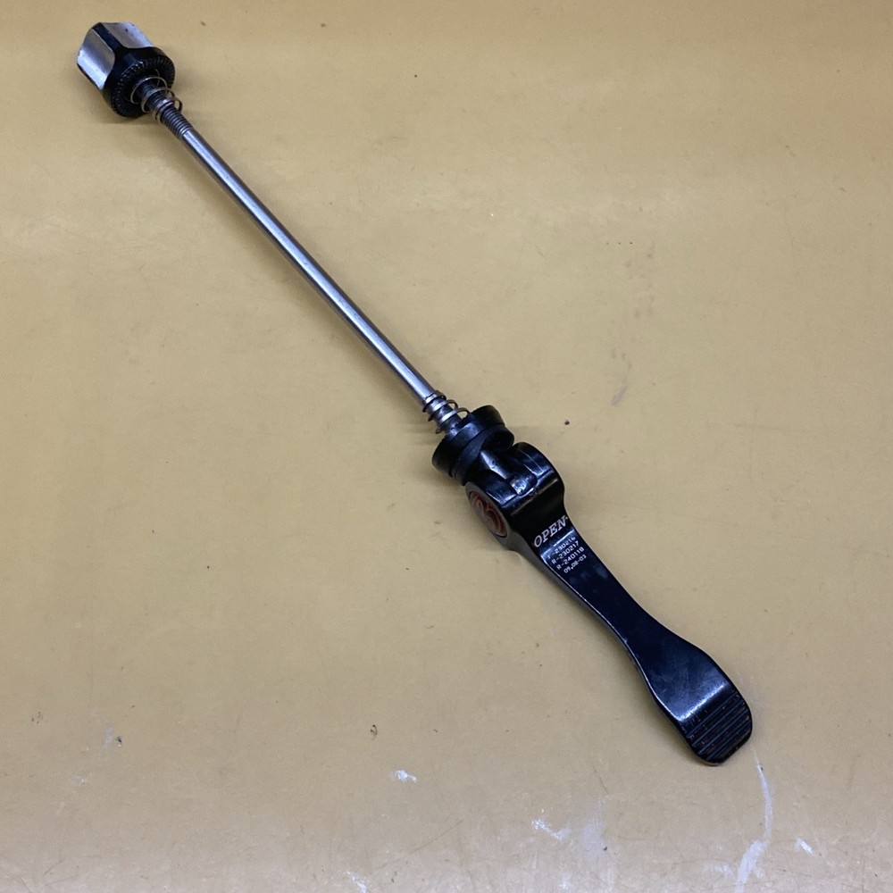 Black Specialized Front 100mm Steel Spindle Quick Release Skewer