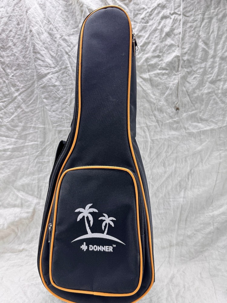 Donner Black Ukulele Soft Carrying zipper Case with Adjustable backpack Straps
