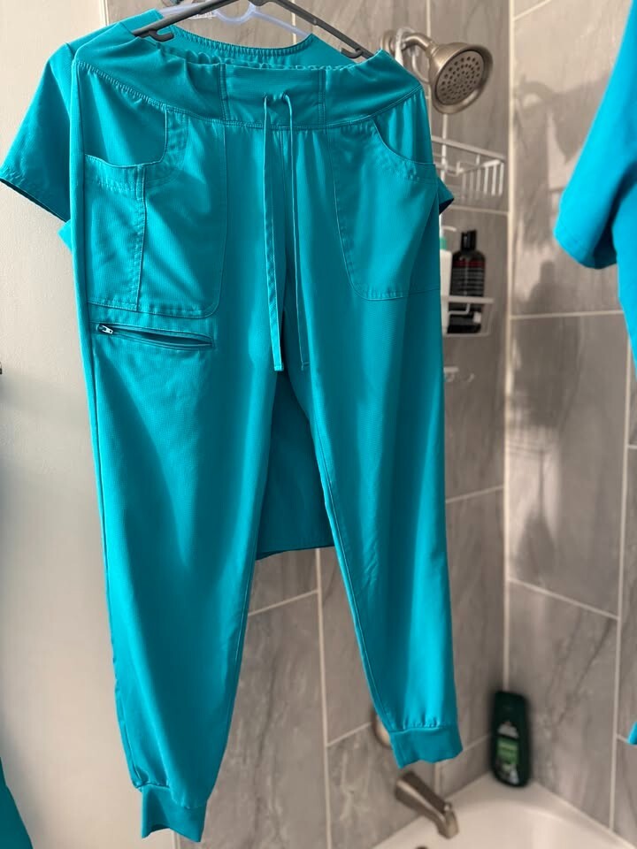 Heartsoul Break On Through Scrub Set