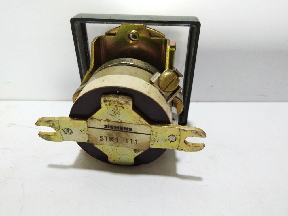 SIEMENS 5TK1 111 - 2 POLE SELECTOR SWITCH